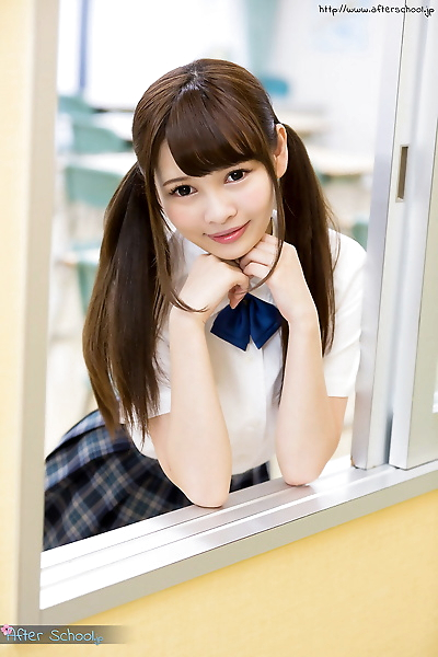 Cutie Japanese schoolgirl in..
